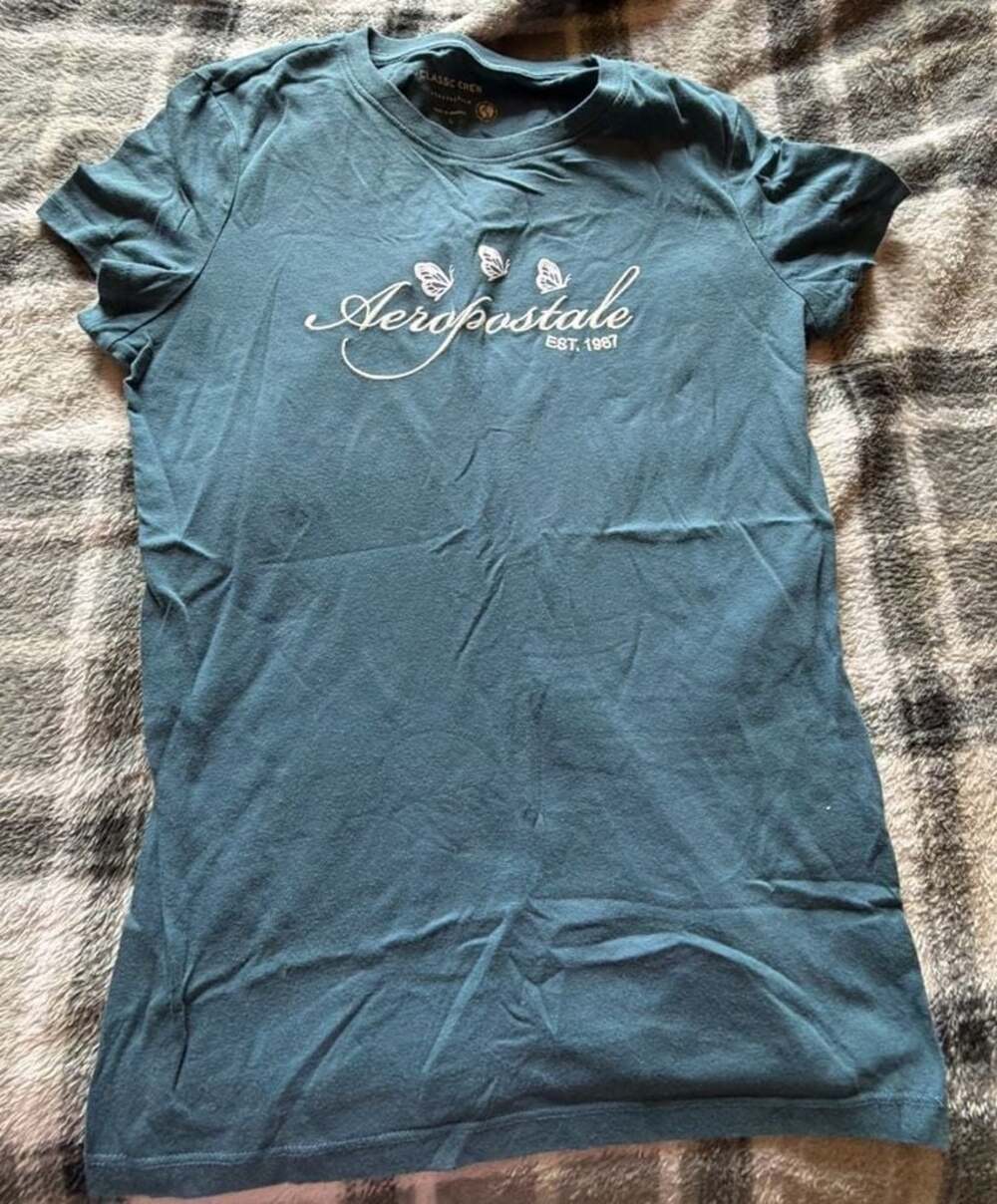 Aeropostale Classic Crew Butterfly Graphic T-Shirt Large